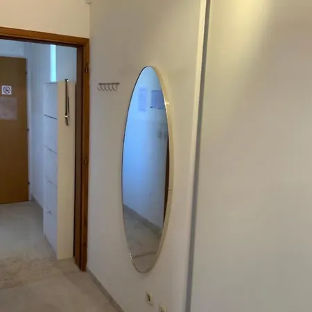 Burle 75a Апартаменты